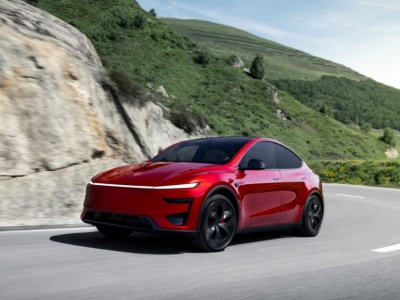 Tesla z wzrostem przychodów, ale spadkiem dochodu rok do roku. Marża netto 5,8 proc. W Polsce wróciły Modele S i Y