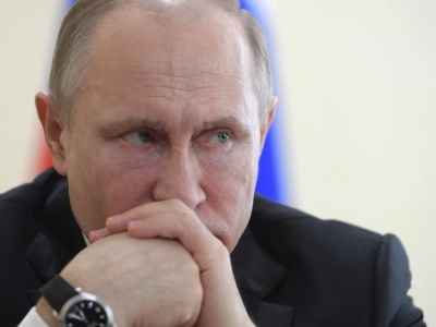 Rosyjska ropa we władzy dolara. Sankcje Trumpa wpływają na cały świat