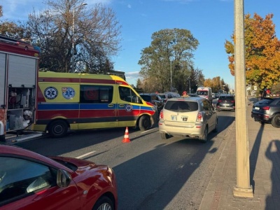 Karambol w centrum Tarnowa. Jedna osoba w szpitalu. Utrudnienia w ruchu