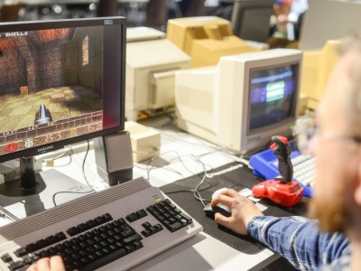 THE A1200: Ikoniczny komputer domowy lat 90. powraca