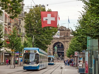 Szwajcaria wprowadza zakaz, jakiego Europa jeszcze nie znała. Chodzi o migrantów