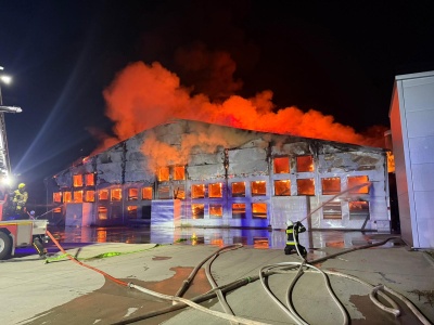 Kurnik w ogniu. W Fałkowicach przybywa zastępów