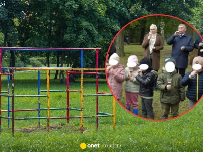 Kontrowersyjne otwarcie placu zabaw. Dzieci świętowały z kieliszkami w dłoniach