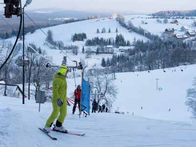 Ferie 2025/26. Rodzice już się szykują na wielkie wydatki. 