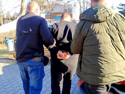 Dotkliwie pobił żonę i ranną zostawił na mrozie. 48-latek odpowiada przed sądem za zabójstwo