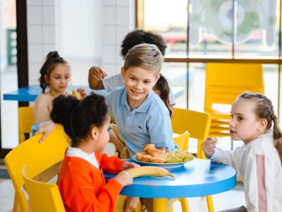 Ograniczenie cukru we wczesnym dzieciństwie chroni przed zawałem i udarem w dorosłym życiu