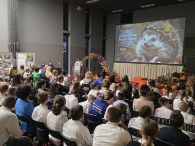 Uczniowie SOSW w Kłecku będą odkrywać naturę w nowej Ekopracowni