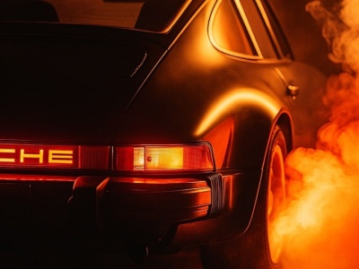 Koniec elektrycznej rewolucji? Kultowa marka samochodów rzuca wszystko i… wraca do benzyny