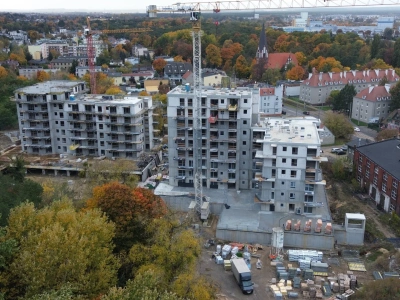 W miejscu dawnej fabryki obrabiarek powstało już kilka kondygnacji