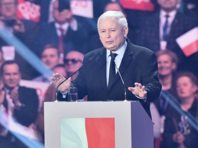 Wrze w PiS przed konwencją. 