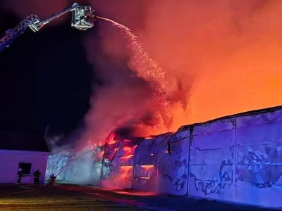 Tragedia na fermie drobiu w Fałkowicach. Ogień strawił setki tysięcy kur