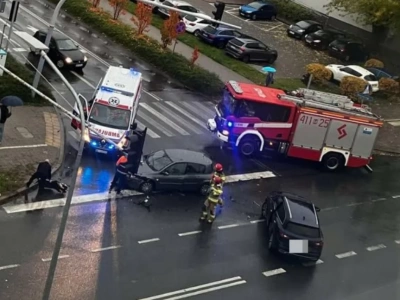 Pilne! Wypadek na skrzyżowaniu w centrum Ciechanowa. Trwa akcja służb
