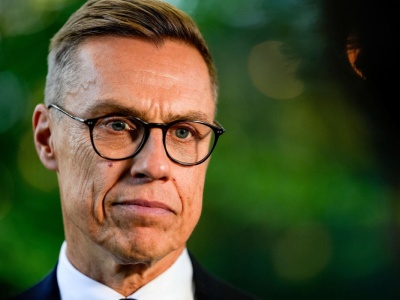 Prezydent Finlandii: Trump wybrał teraz metodę kija. 