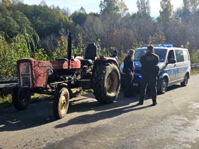 Akcja „Stroisz 2025”: zatrzymanie nietrzeźwego kierowcy i ujawnienie nielegalnej wycinki drzew (zdjęcia)