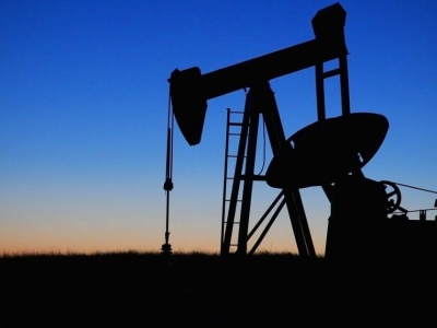 Ceny ropy wzrosły skokowo po nałożeniu sankcji na Rosję
