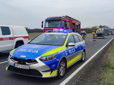 Groźny wypadek w powiecie kępińskim – akcja strażaków i śmigłowiec LPR na miejscu