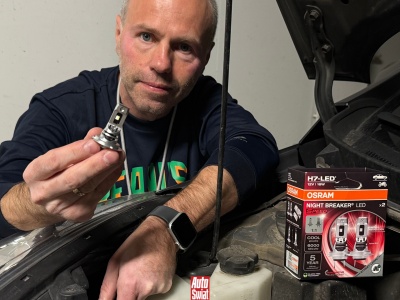 Oto retrofity LED, które zastępują żarówki w aucie, dobrze świecą i są dziecinnie łatwe w montażu