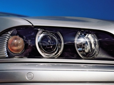 Światła w aucie sprawdzisz za darmo. Nie płacz jak okażą się chińskie