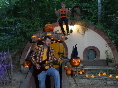 Zamówili rodzinną sesję jesienną. Ojciec: Nie będę siedzieć na dyni i się szczerzyć ja głupi do sera