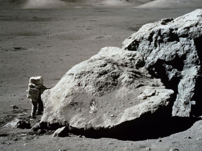 Tajemnica skały z Księżyca ujawniona. Po 50 latach NASA otworzyła kapsułę