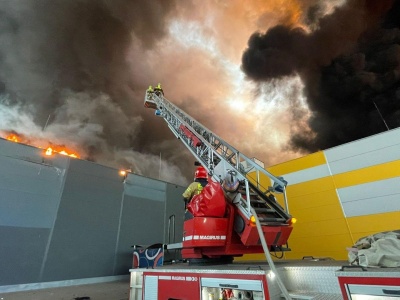 Trzech Ukraińców skazanych za udział w grupie terrorystycznej. W tle pożar hali przy Marywilskiej