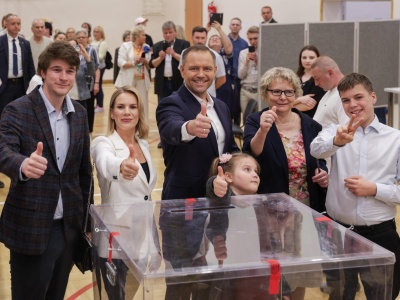 Fakt: Karol Nawrocki z rodziną wyprowadza się z Belwederu!