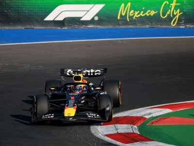 Verstappen wrócił do bolidu i pokazał klasę. Ciekawie w F1