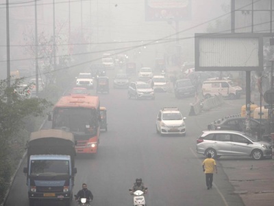 Wielki eksperyment w stolicy Indii. Sieją chmury, by walczyć z toksyczną mgłą