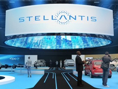 Koncern będący właścicielem Citroena, Fiata czy Peugeota może się rozpaść? Chińczycy tylko na to czekają