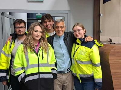 George Clooney przyleciał do Łodzi. Wystąpi na Igrzyskach Wolności