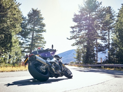 Klub partnerów Pirelli rozszerzony o opony motocyklowe