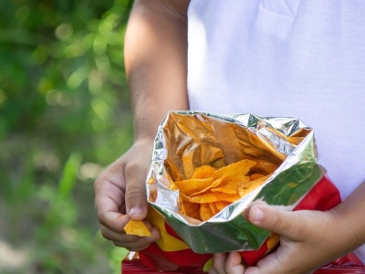Tak walczą z otyłością wśród dzieci. Zakazali pewnych reklam