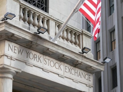 Bańka AI czy trwały wzrost? Eksperci są podzieleni w kwestii inwestycji w sztuczną inteligencję