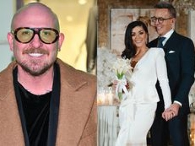 TYLKO NA PUDELKU: Robert Czerwik ocenia suknię ślubną Katarzyny Cichopek. Zwrócił uwagę na ramiona. 