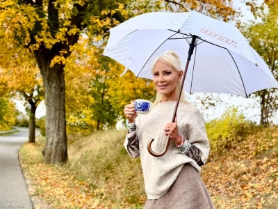 Tak mieszka Elwira Mejk! Ogromna willa widoczna z daleka!