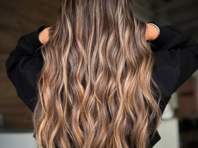 Tak wygląda najmodniejszy kolor włosów tej jesieni. Przypomina apetyczny deser