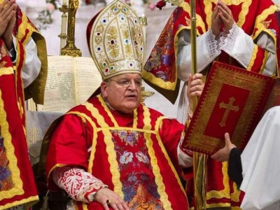 Watykan: kard. Raymond Burke odprawił w Bazylice św. Piotra uroczystą Mszę święta trydencką