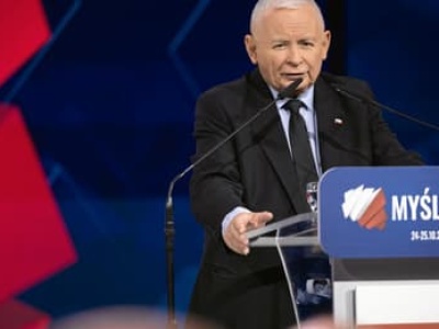 Kaczyński na kongresie PiS kpi z konwencji KO: „Oni są komiczni”