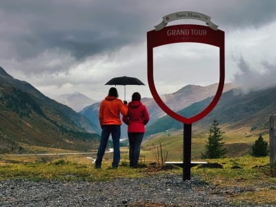 Grand Tour Szwajcaria. Odkryj atrakcje jednej z najpiękniejszych samochodowych tras świata