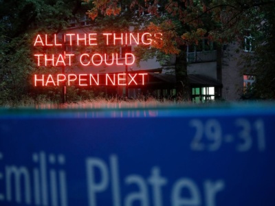 Wieżowiec kontra kultowa Komuna Warszawa. 