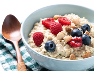 Smaczna i zdrowa, ale nie dla wszystkich. Te osoby powinny zrezygnować z owsianki