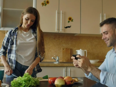 Naukowcy: Popularna w ostatnim czasie dieta może się przyczyniać do rozwoju raka piersi