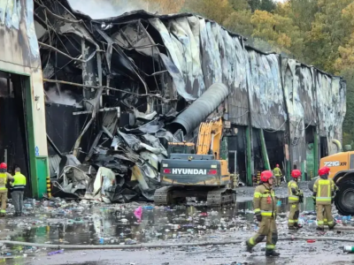 Pożar hali w Elblągu. Spłonęła sortownia wraz z parkiem maszynowym ZUO