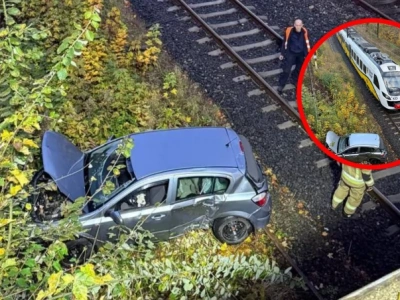 Opel spadł z wiaduktu wprost na tory kolejowe. Za kierownicą siedziała 18-latka