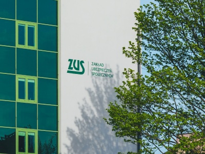 Czy trzeba płacić składki za licencjodawców? ZUS wyjaśnia