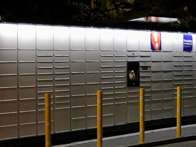 Paczka na tydzień utknęła w Paczkomacie. To nie żarty