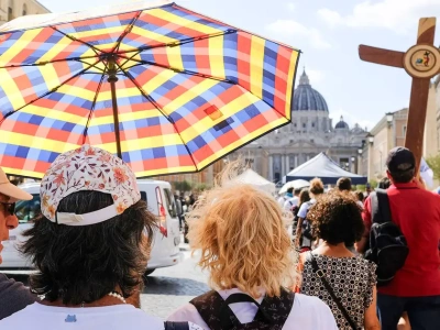 Czy Kościół katolicki w Polsce szanuje i wspiera osoby LGBT+?
