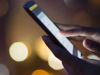 Odłożyłem smartfona podczas urlopu. Czy rzeczywiście lepiej wypocząłem?