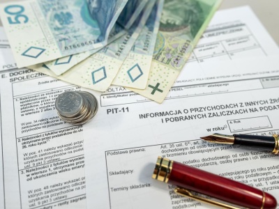 Na seniorów czeka 400 zł do odbioru w urzędzie