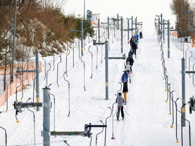 Ceny ferii są wyższe, ale ludzie już rezerwują. 